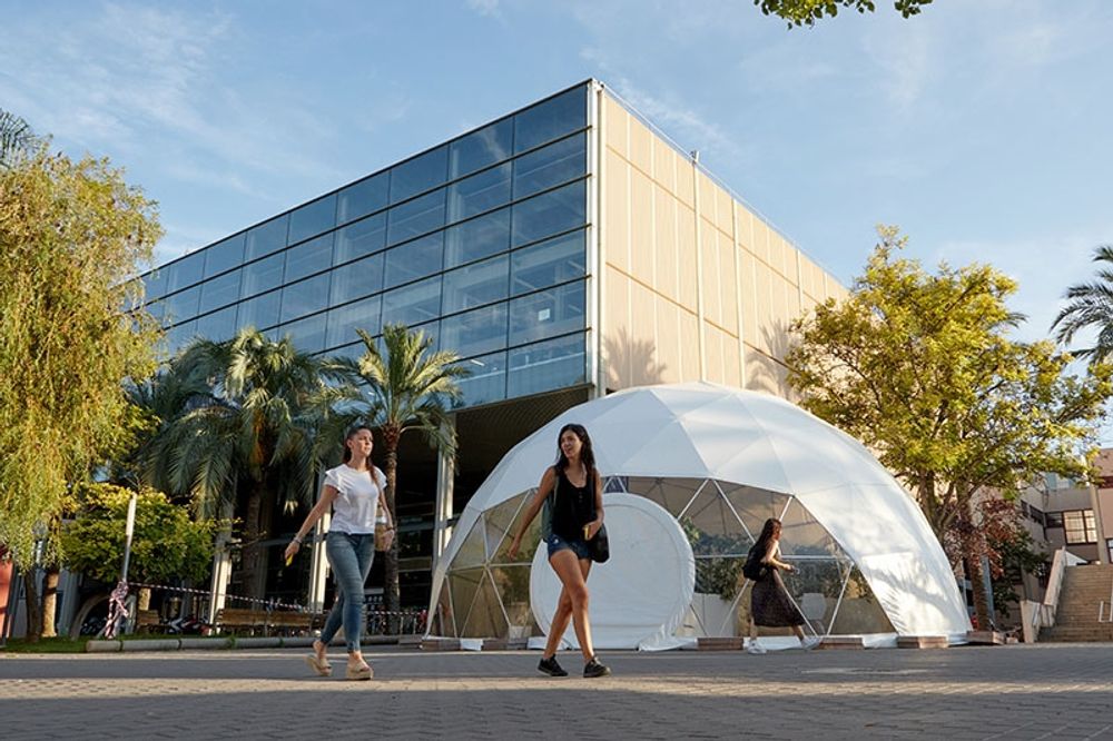 Mer &auml;n 1.700 elever vid Valencias universitet varskoddes redan kv&auml;llen f&ouml;re om risken f&ouml;r &ouml;versv&auml;mningar.