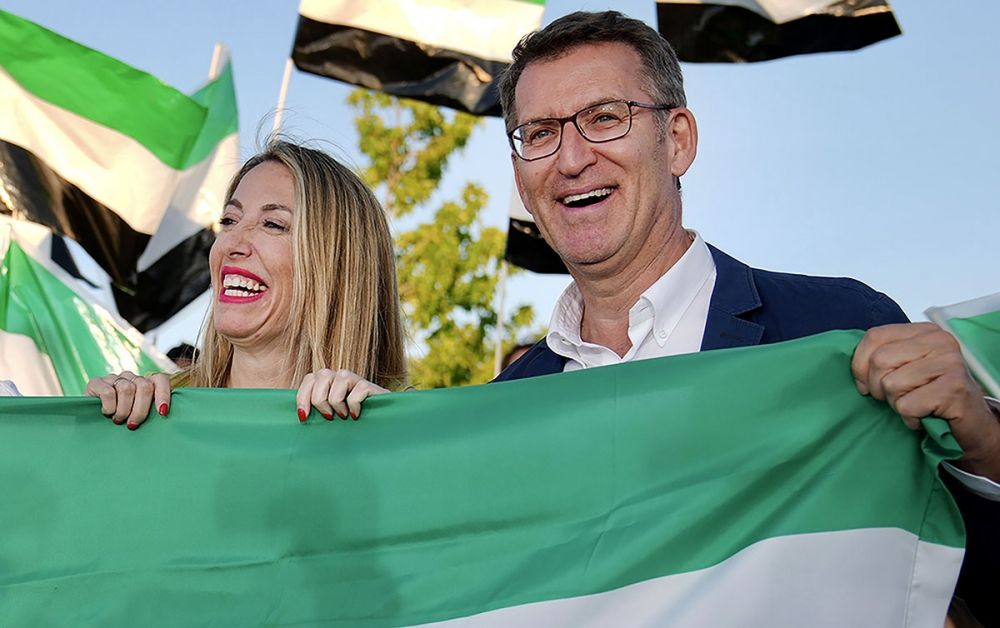 Regionpresidenten i Extremadura, Mar&iacute;a Guardiola (PP), beh&ouml;ll Higuero de Juan i sin regionregering n&auml;r Vox br&ouml;t sig ur koalitionen. P&aring; bilden med partiledaren Alberto N&uacute;&ntilde;ez Feij&oacute;o. Foto: PP