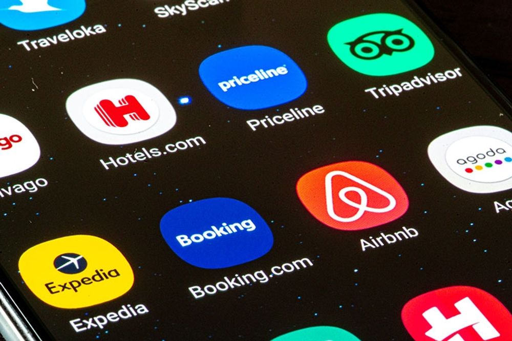 Booking och Airbnb avs&auml;ger sig ansvaret att sp&aring;ra eventuellt olagliga semesterbost&auml;der.