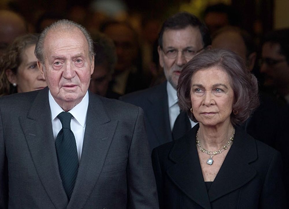 Juan Carlos och Sof&iacute;a &auml;r inbjudna till begravningen av Elizabeth II som sl&auml;ktingar till den brittiska kungafamiljen.