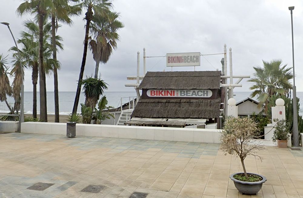 Bikini Beach ligger vid den &ouml;stra infarten till Estepona. Foto: Google Maps