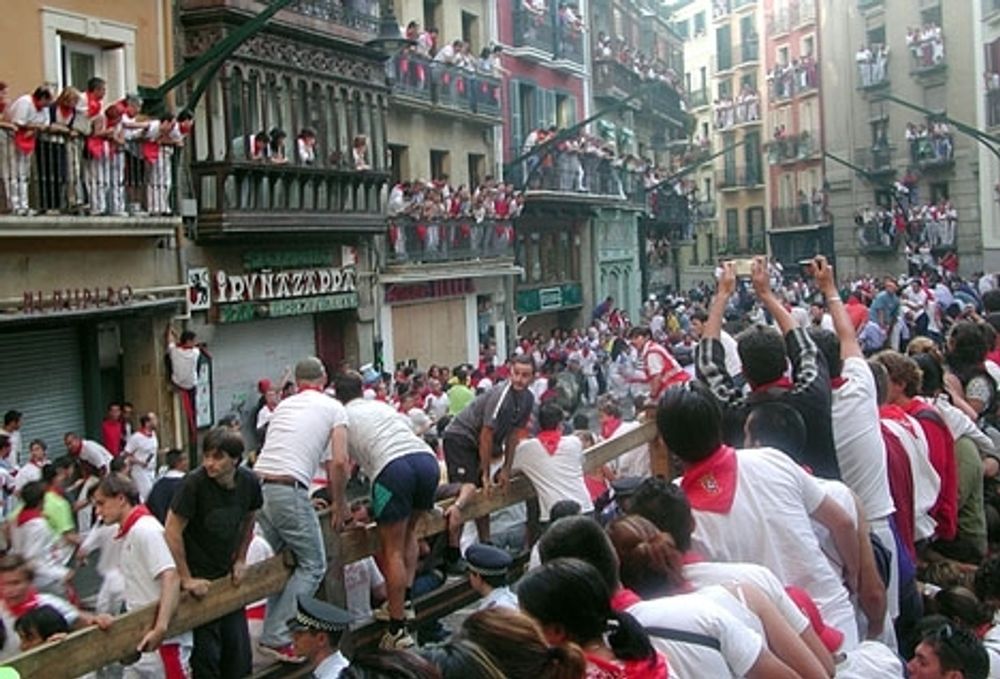 &Ouml;vergreppet som ledde till domar p&aring; nio &aring;rs f&auml;ngelse vardera intr&auml;ffade under San Ferm&iacute;n 2016. Foto: Bernard bill5/Wikimedia Commons
