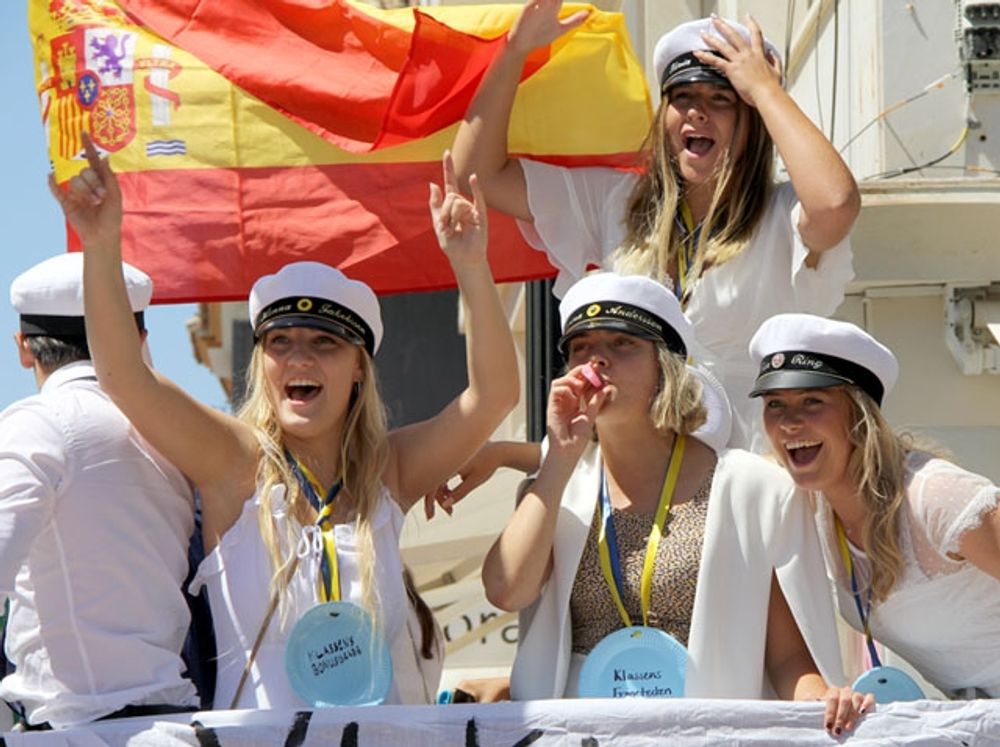 Fredag 18 juni fr&aring;n klockan 09.00 s&auml;nder Sydkusten live avslutningen p&aring; Svenska skolan i Fuengirola.