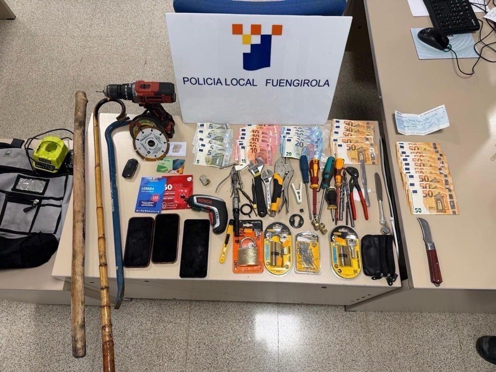 Fynd i bilen tyder p&aring; kopplingar till brottslighet efter lokalpolisens dramatiska insats. Foto: Ayto de Fuengirola