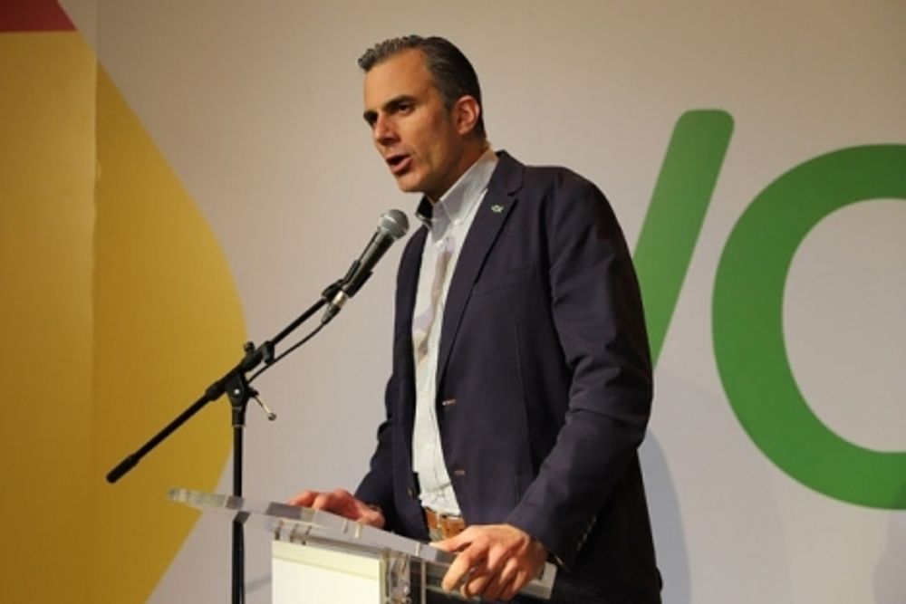 Vox opponerade sig mot flytten av Francos kvarlevor, men deras generalsekreterare Javier Ortega-Smith kallar de folkvalda ministrarna under republiken f&ouml;r "b&ouml;dlar".
