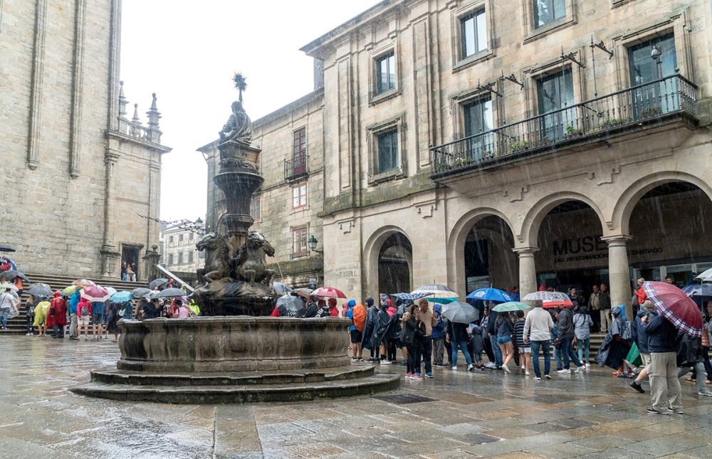 Temperaturen v&auml;ntas sjunka med upp till tio grader i Spanien fr&aring;n torsdagen, med regn och frost i bland annat Galicien.