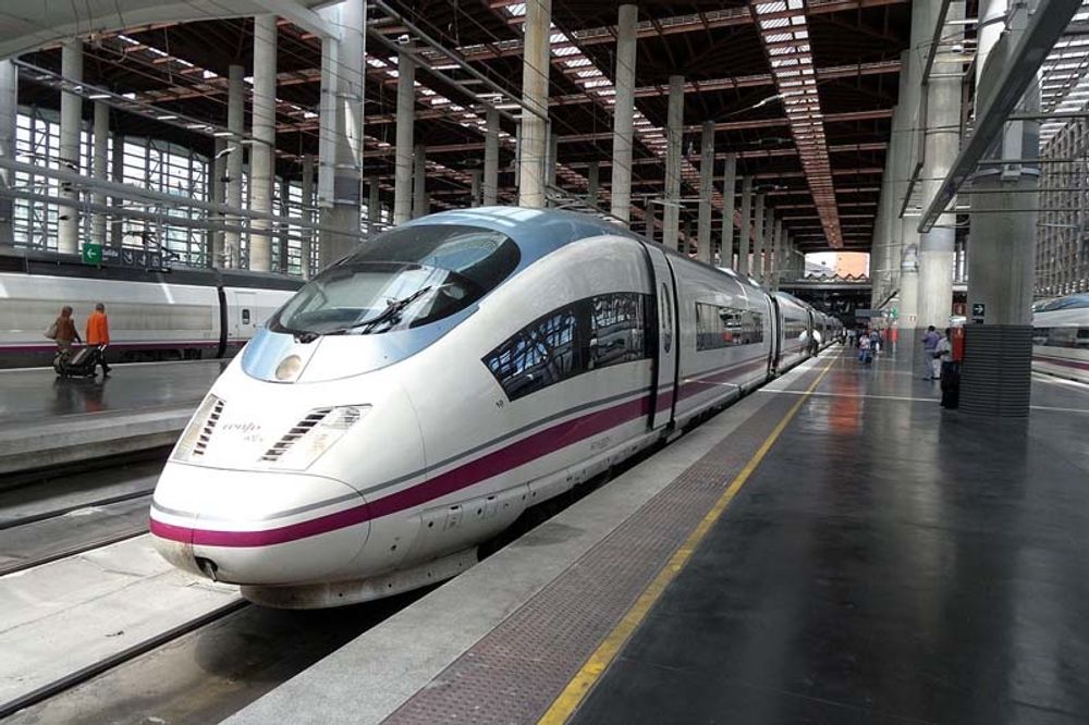 Det gamla passagerarrekordet noterades s&aring; sent som i p&aring;skas.