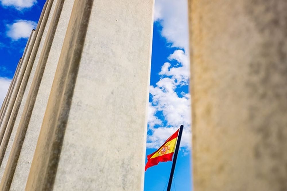 Spaniens roll vid flyktingtragedin i Melilla 24 juni ifr&aring;gas&auml;tts av bland annat riksombudsmannen och BBC.