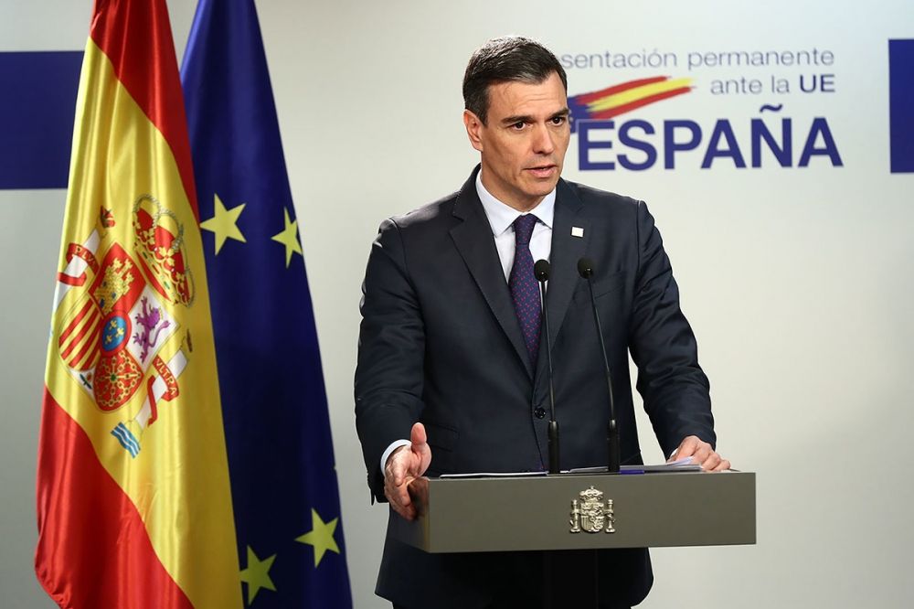 Valn&auml;mnden prickar S&aacute;nchez f&ouml;r att ha kritiserat oppositionen fr&aring;n Spaniens representationslokaler i Bryssel n&auml;r parlamentsvalet hade utlysts till den 23 juli.