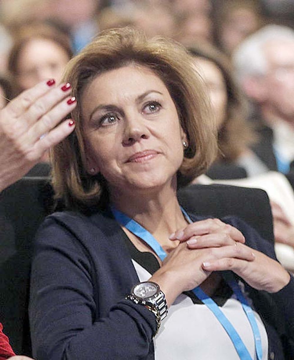 PP:s generalsekreterare Mar&iacute;a Dolore de Cospedal f&ouml;rnekar att hon skulle ha tagit emot svarta pengar.