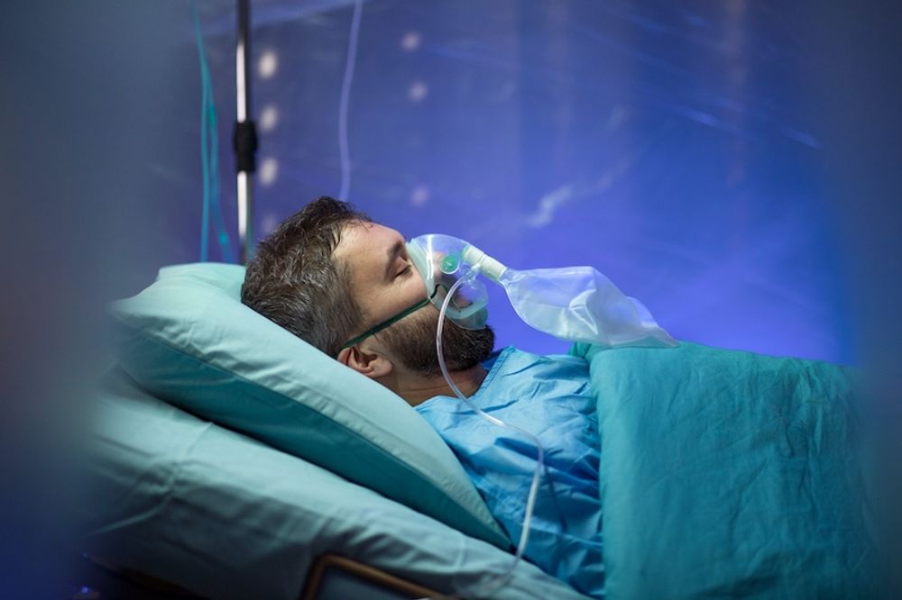Det stora trycket p&aring; v&aring;rden tvingar allt fler regioner att nyttja privata sjukhus. N&aring;got som kostar upp&aring;t 2.000 euro per patient och dag.