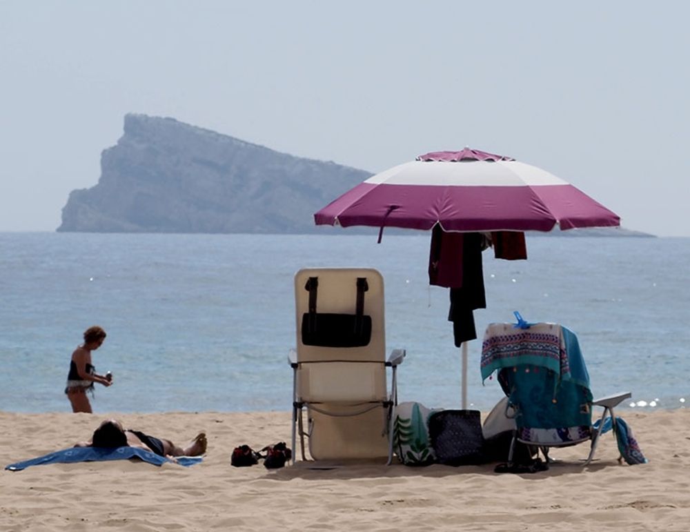 I orter som Benidorm, p&aring; Costa Blanca, har uttrycket &rdquo;parasollkrig&rdquo; myntats.