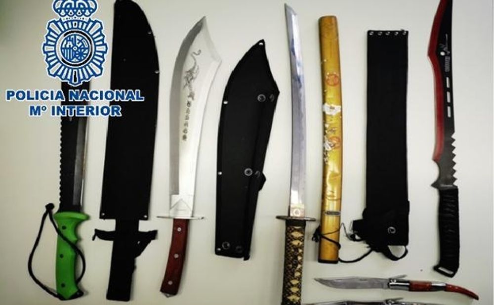 Den beslagtagna vapenarsenalen. Foto: Polic&iacute;a Nacional