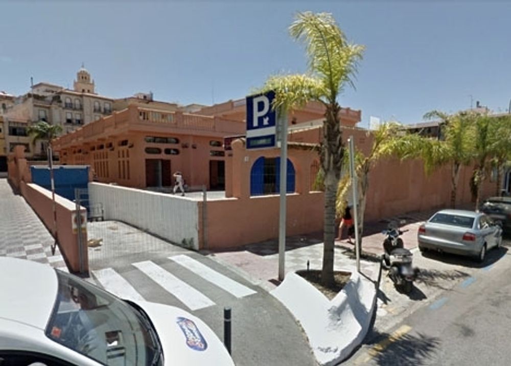 Saluhallen i Almu&ntilde;&eacute;car ska rivas. Foto: Google Maps