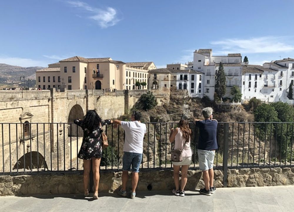 I Ronda, liksom p&aring; v&auml;stra Costa del Sol, best&aring;r en majoritet av de senaste smittfallen av den brittiska mutationen.