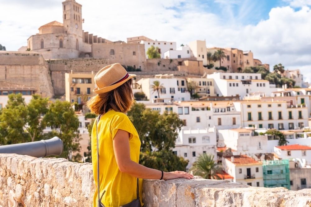 Totalt har Ibiza stad fyra aktiva &auml;renden om otill&aring;ten omvandling av bost&auml;der till turistboenden.