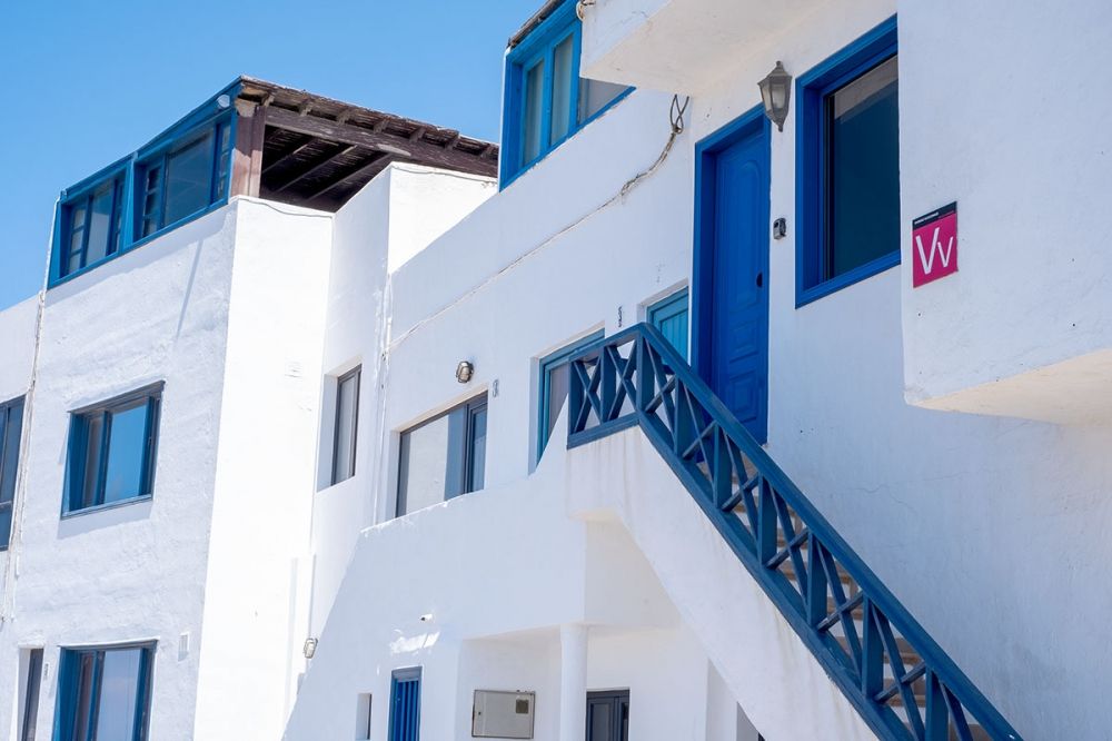 Redan har 157 annonser tagits bort fr&aring;n Airbnb under tre veckor, enligt de regionala turistmyndigheterna.