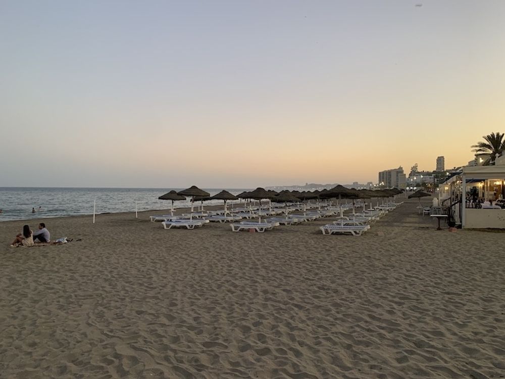 Samtliga str&auml;nder p&aring; Costa del Sol ber&ouml;rs av st&auml;ngningsordern nattetid.