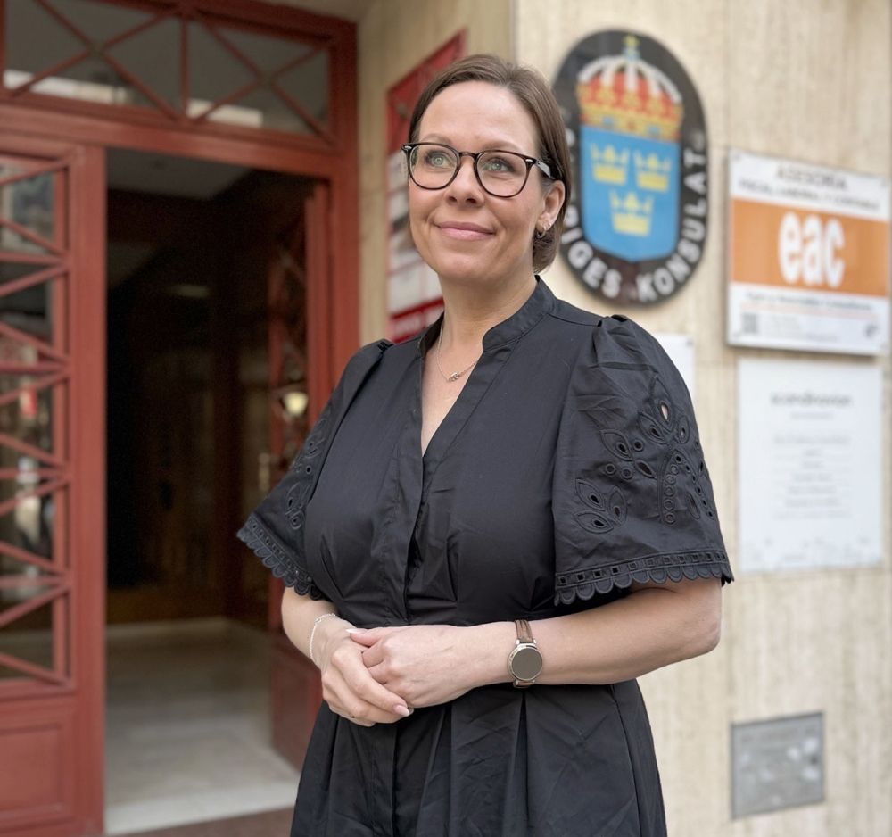 Sveriges utrikesminister bes&ouml;kte Torrevieja den 26 mars, innan hon reste till Valencia f&ouml;r att se det svenska landslaget i fotboll besegra Ukraina i VM-kvalet.