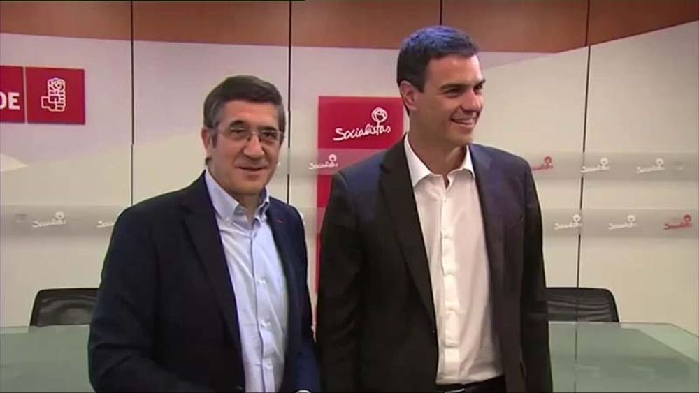 Talmannen Patxi L&oacute;pez ger partikamraten Pedro S&aacute;nchez exakt en m&aring;nad f&ouml;r att f&ouml;rs&ouml;ka finna st&ouml;d f&ouml;r sin kandidatur till regeringschef.
