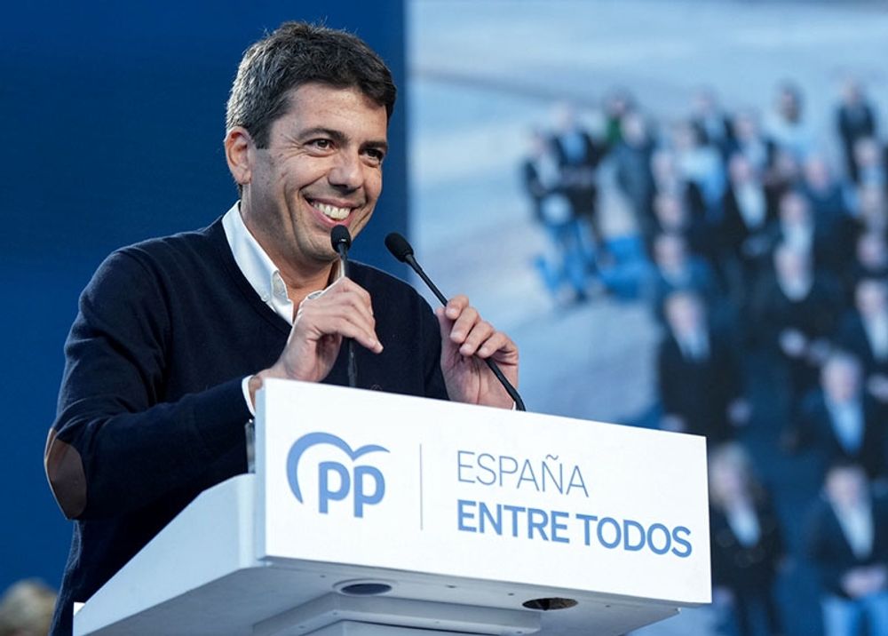 Efter maktskiftet i Valenciaregionen stoppar nu nye regionpresidenten Carlos Maz&oacute;n (PP) den planerade mottagningen i Torrevieja. Foto: PP
