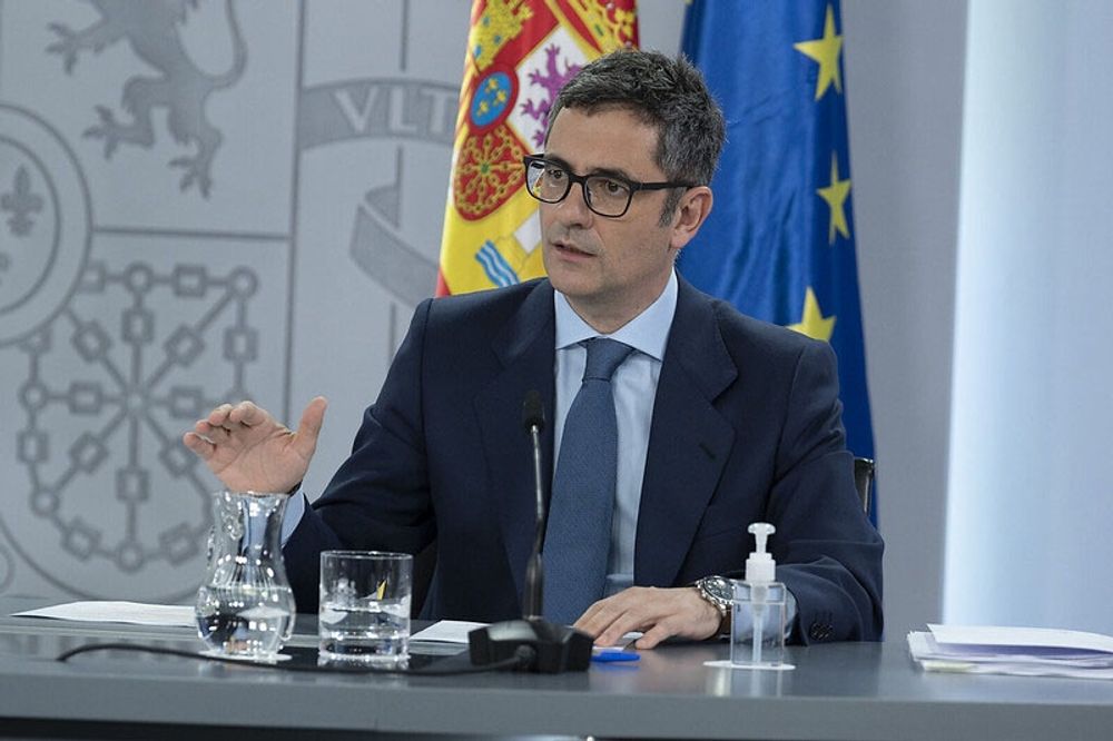 F&eacute;lix Bola&ntilde;os undviker att specificera hur m&aring;nga stridsvagnar som Spanien kommer att skicka till Ukraina.