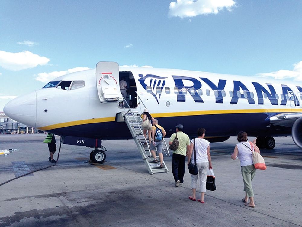 Mer &auml;n h&auml;lften av b&ouml;terna utdelas till l&aring;gprisflygbolaget Ryanair.