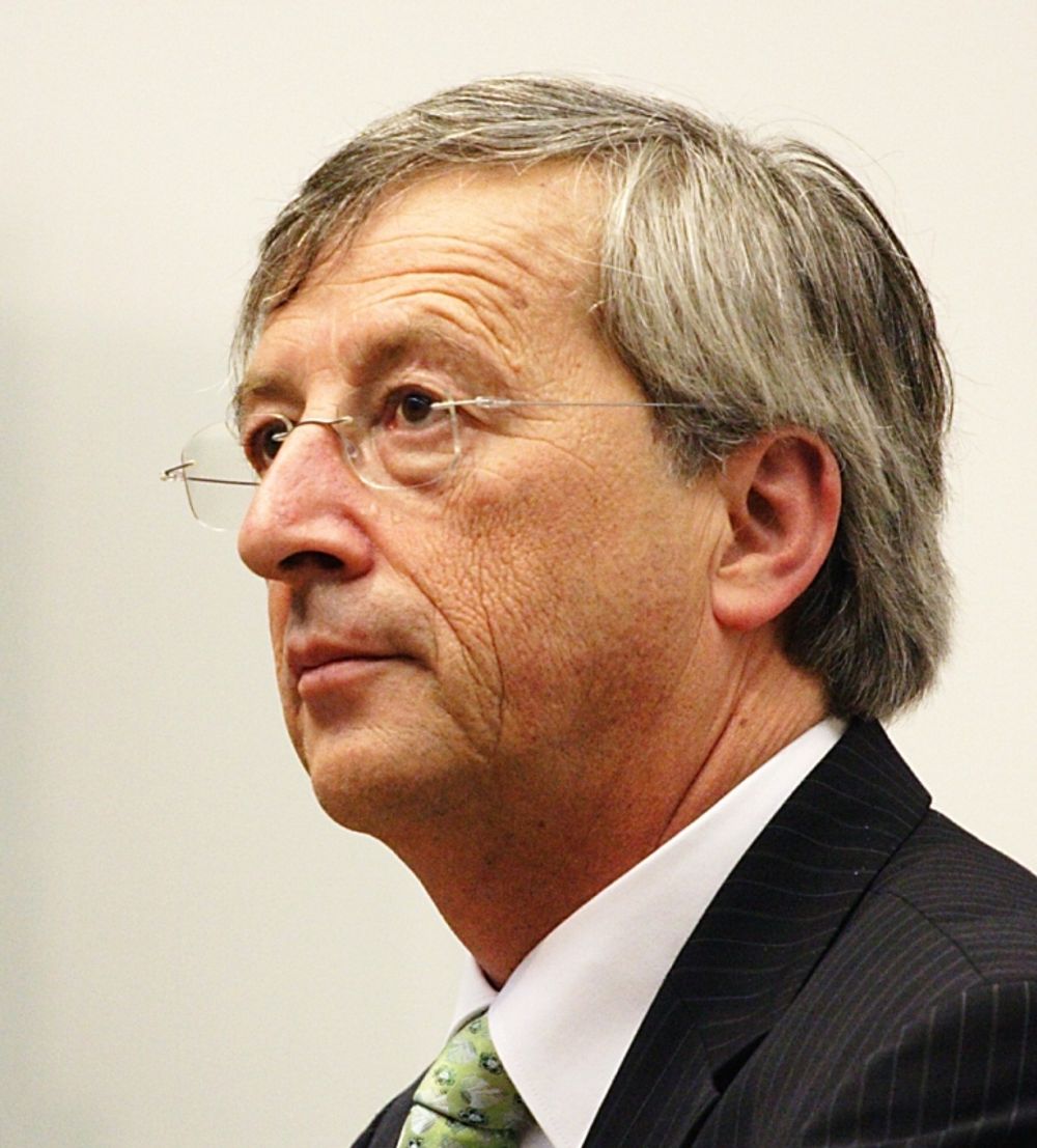 Ledaren f&ouml;r EU-gruppen Jean Claude Juncker godtar inte Mariano Rajoys ensidiga budgetm&aring;l.