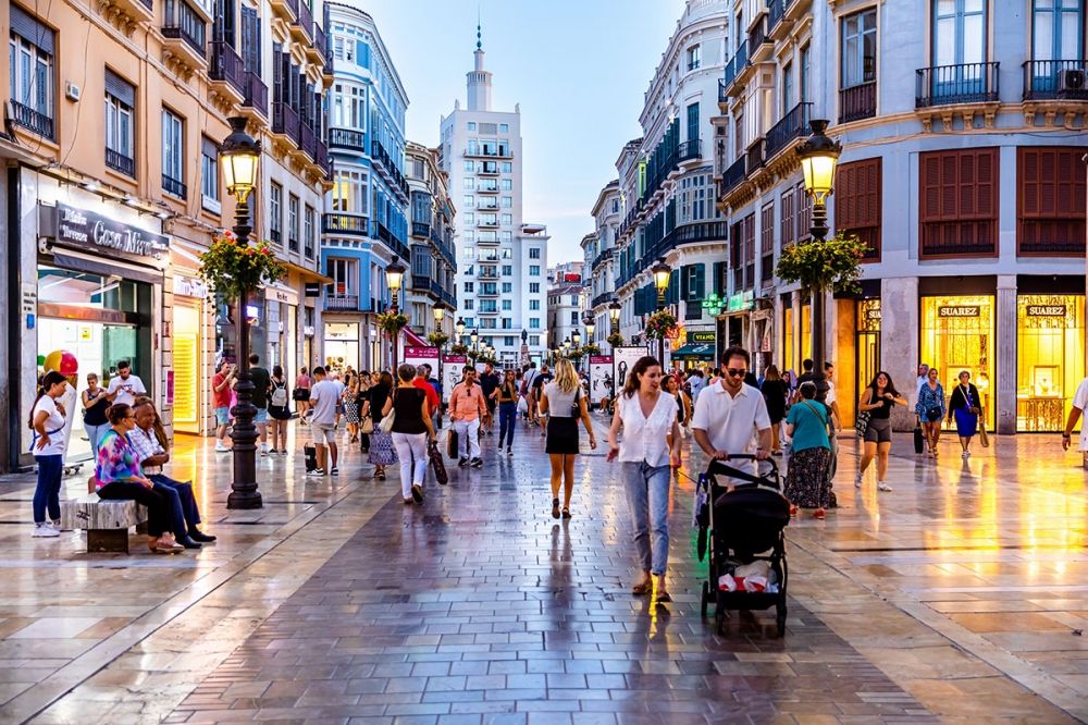 Det planerade stoppet f&ouml;r nya turistbost&auml;der v&auml;ntas g&auml;lla i hela M&aacute;laga stad och inte bara i de mest anstr&auml;ngda kvarteren.