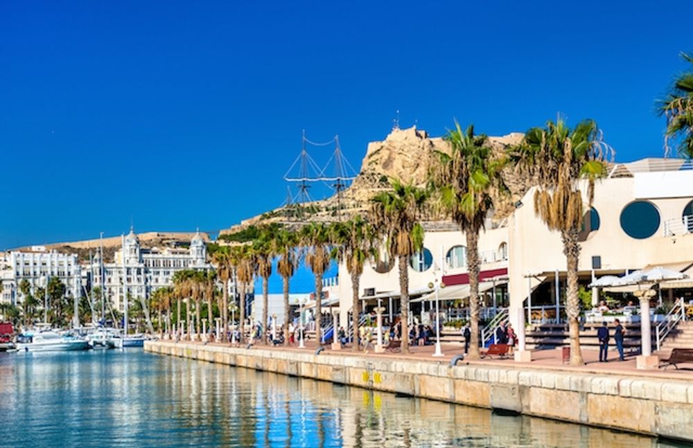 Transcom ska syssels&auml;tta omkring 250 personer i Alicante.