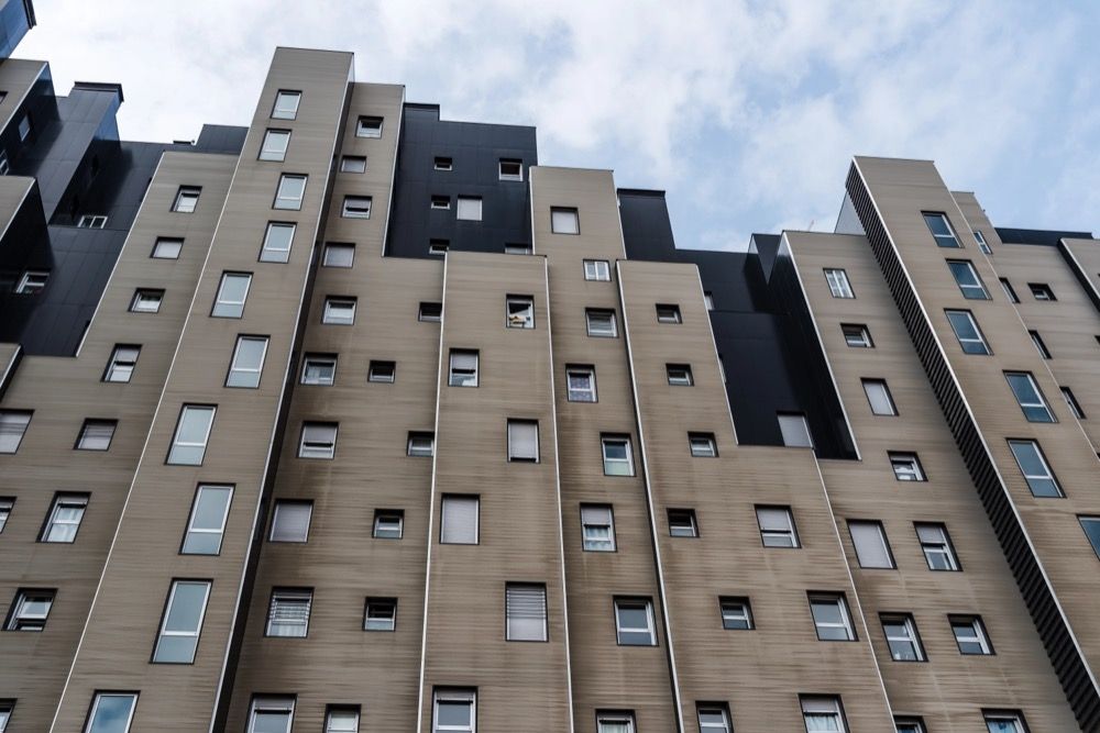 Den svaga byggtakten av prisv&auml;rda bost&auml;der g&ouml;r det fortsatt sv&aring;rt f&ouml;r m&aring;nga hush&aring;ll att etablera sig p&aring; bostadsmarknaden.