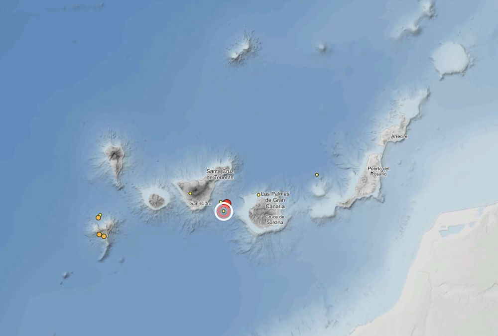 Seismisk aktivitet vid undervattensvulkaner mellan &ouml;arna &auml;r ett &aring;terkommande fenomen som &ouml;vervakas noga av geografiska institut. Kart: IGN