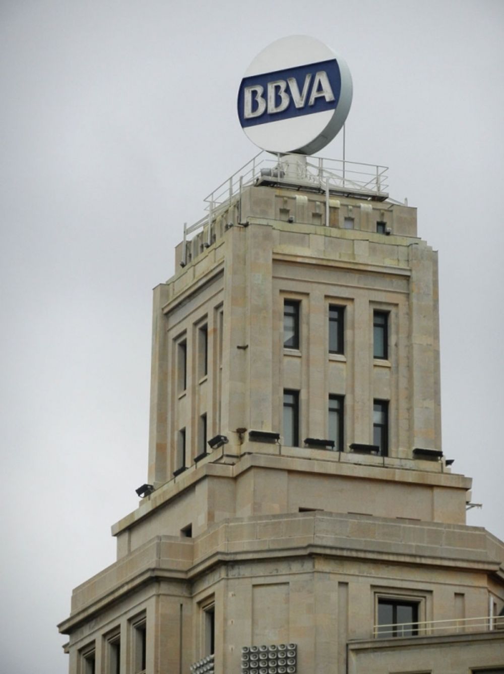 Storbanken BBVA har f&ouml;rlorat flera r&auml;tteg&aring;ngar men v&auml;grar acceptera ers&auml;ttning f&ouml;r samtliga sina hypotekskunder med r&auml;ntegolv.