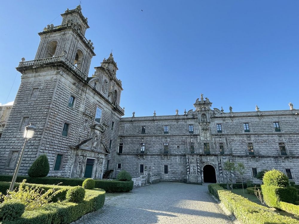 Spanien har &ouml;ver 800 kloster och m&aring;nga, som det i Oseira, &auml;r praktfulla och v&auml;l v&auml;rda ett bes&ouml;k.