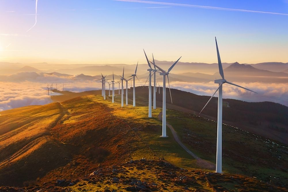 P&aring; endast tre veckor har det r&ouml;rliga elpriset sjunkit fr&aring;n 94,99 euro per MWh till 4,19.