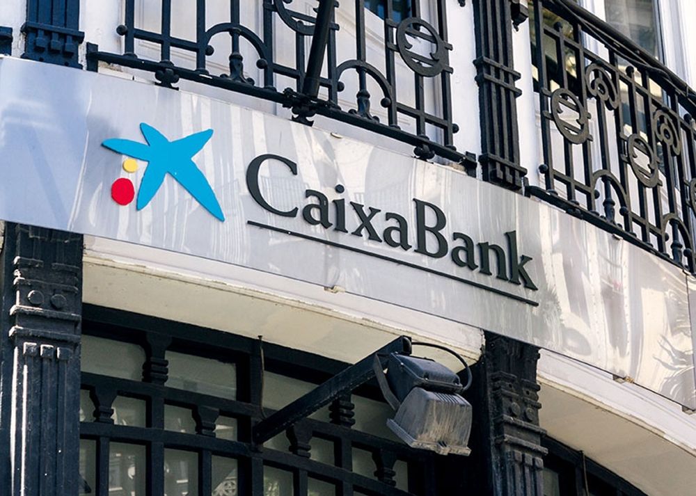 Banker som CaixaBank har &ouml;kat sin vinst med hela 60 procent, j&auml;mf&ouml;rt med f&ouml;rra &aring;ret.