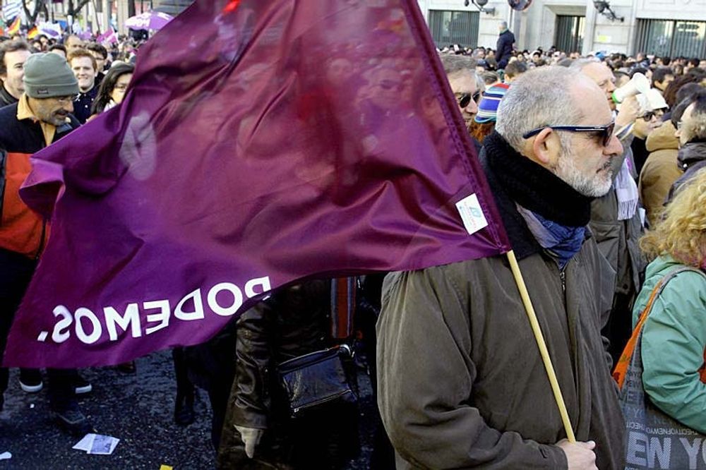 Minst hundratusen personer t&aring;gade 31 januari fr&aring;n Plaza de Cibeles till Puerta del Sol i Madrid, sammankallade av missn&ouml;jespartiet Podemos. Foto: 3Ro-Rokenublo