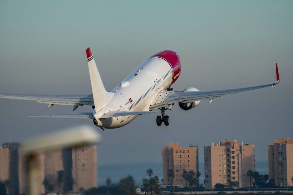 Norwegian beh&aring;ller endast sina baser i Alicante och M&aacute;laga, som &auml;ven blir flygbolagets enda utanf&ouml;r Norden.