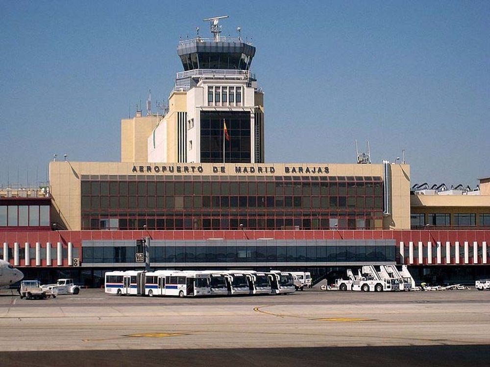 Kvinnan &auml;r kvarh&aring;llen p&aring; Madrids flygplats Barajas sedan snart en m&aring;nad.