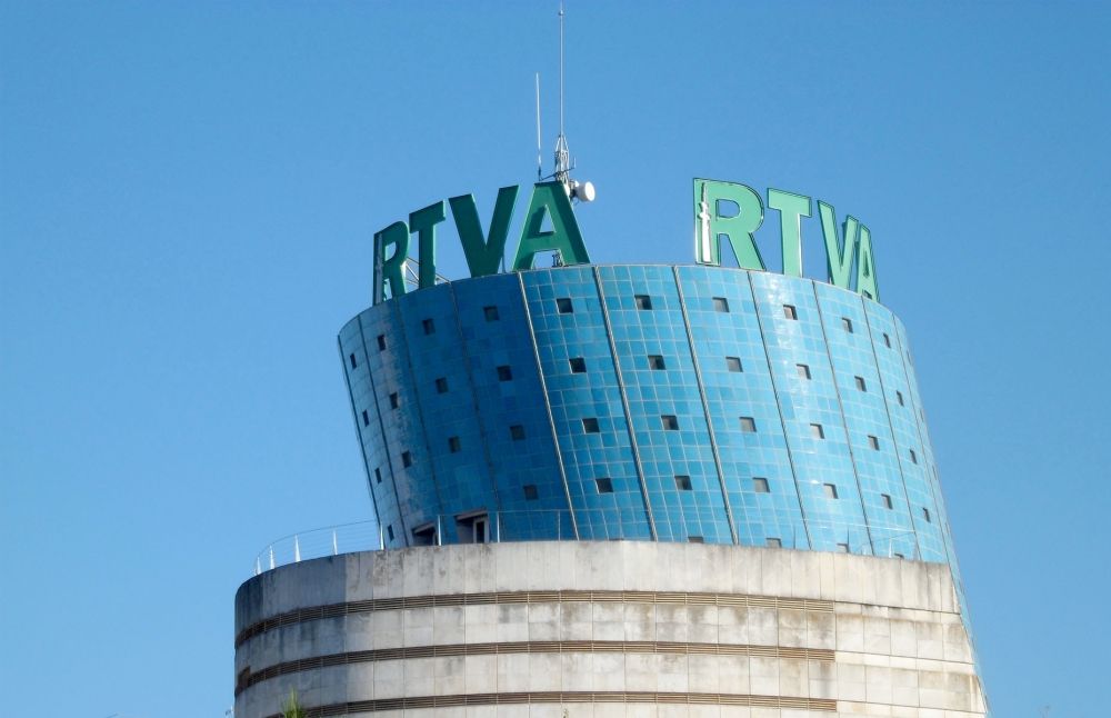 Protesten p&aring; den andalusiska regionkanalen har sin f&ouml;rebild i de "svarta fredagarna" vid Galiciens public service-tv, d&auml;r anst&auml;llda sedan 2018 protesterat mot manipulation.