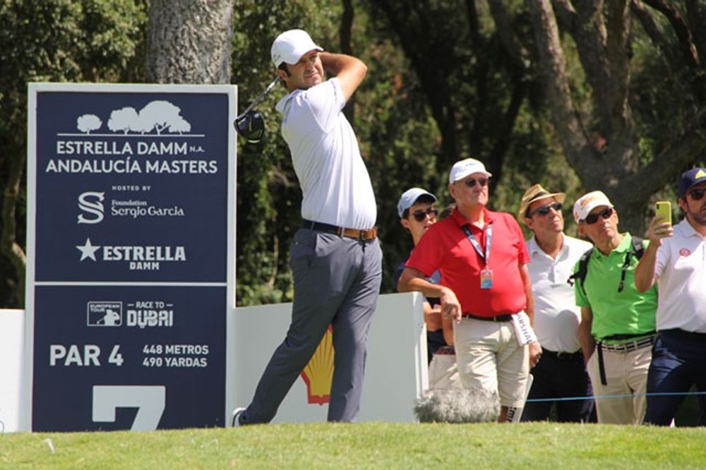 F&ouml;rutom marshalls, caddies och medspelare kommer golfproffsen inte ha mycket s&auml;llskap p&aring; banan i Valderrama i &aring;r.