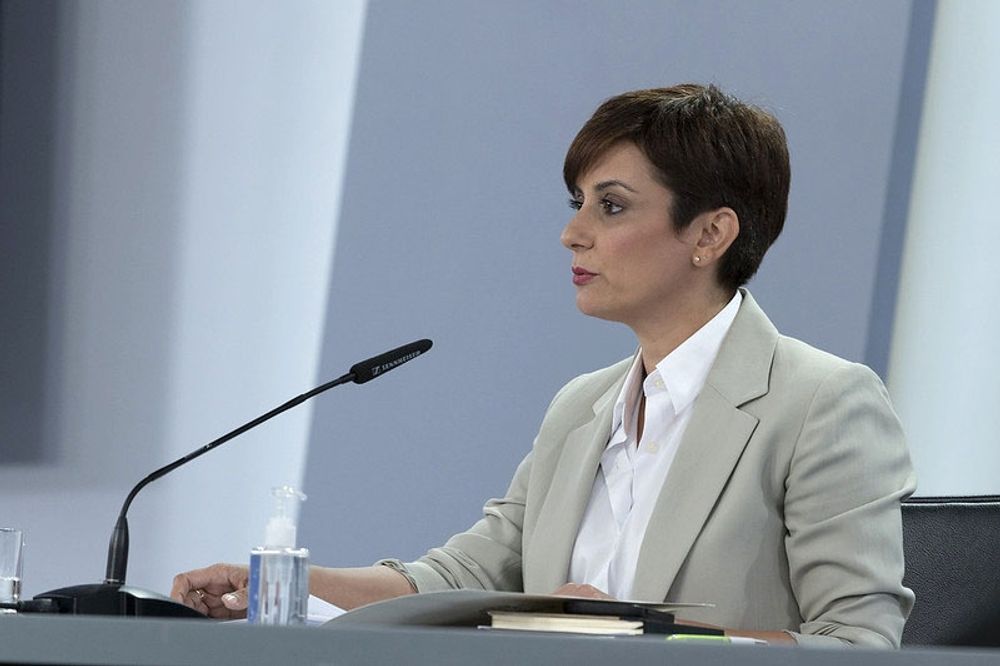 Bostadsministern Isabel Rodr&iacute;guez &auml;r h&aring;rt ansatt, efter ett flertal demonstrationer mot bostadskrisen i Spanien.