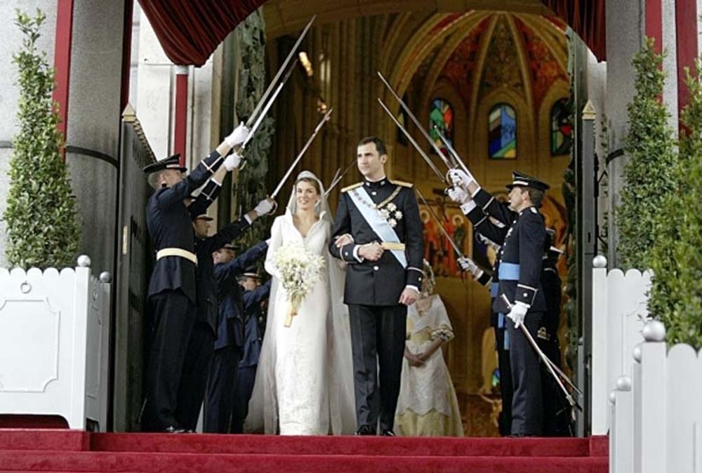 Kronprinsparet vigdes 22 maj 2004 i Madridkatedralen La Almudena. &copy; Casa de S.M. el Rey / Borja Fot&oacute;grafos
