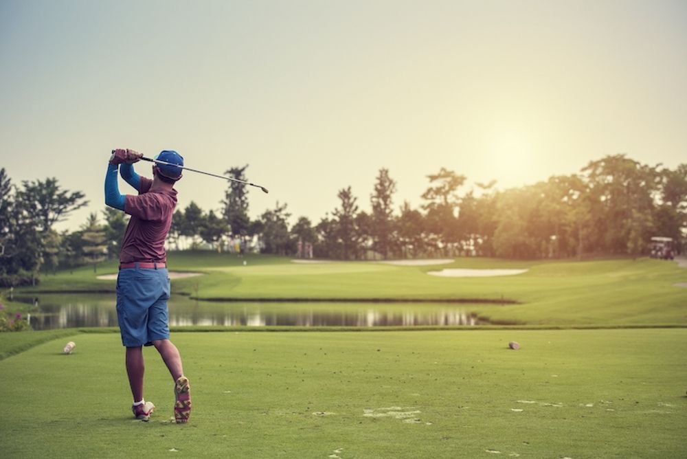 Golf &auml;r en sport som fr&auml;mjar h&auml;lsan p&aring; flera s&auml;tt, dels tack vare den fysiska aktiviteten som involverar i princip hela kroppen. Dels den sociala aspekten som p&aring;verkar v&aring;r psykiska h&auml;lsa. Foto: Meli&aacute; Villaitana