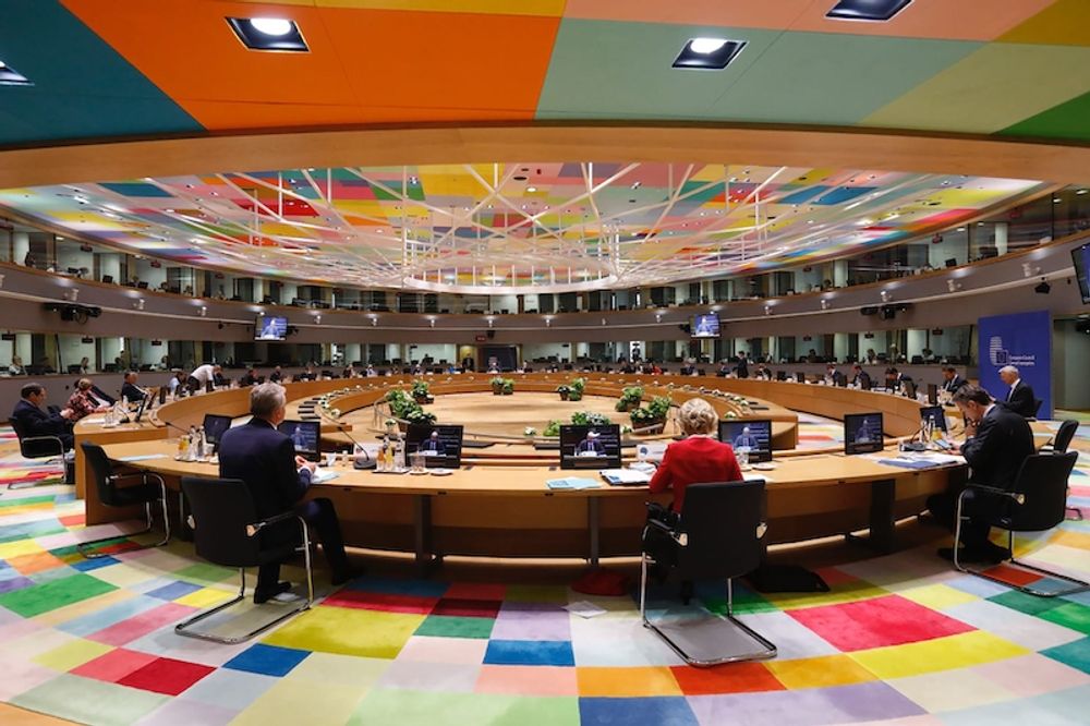 Efter fyra dagars och tv&aring; n&auml;tters f&ouml;rhandlingar lyckades EU-ledarna n&aring; en &ouml;verenskommelse tisdag 20 juli.