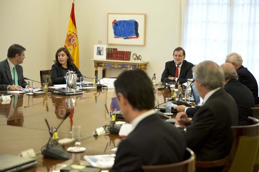 Regeringen h&ouml;ll 11 november ett extraordin&auml;rt m&ouml;te med anledning av den katalanska sj&auml;lvst&auml;ndighetsprocessen. Foto: La Moncloa - Gobierno de Espa&ntilde;a
