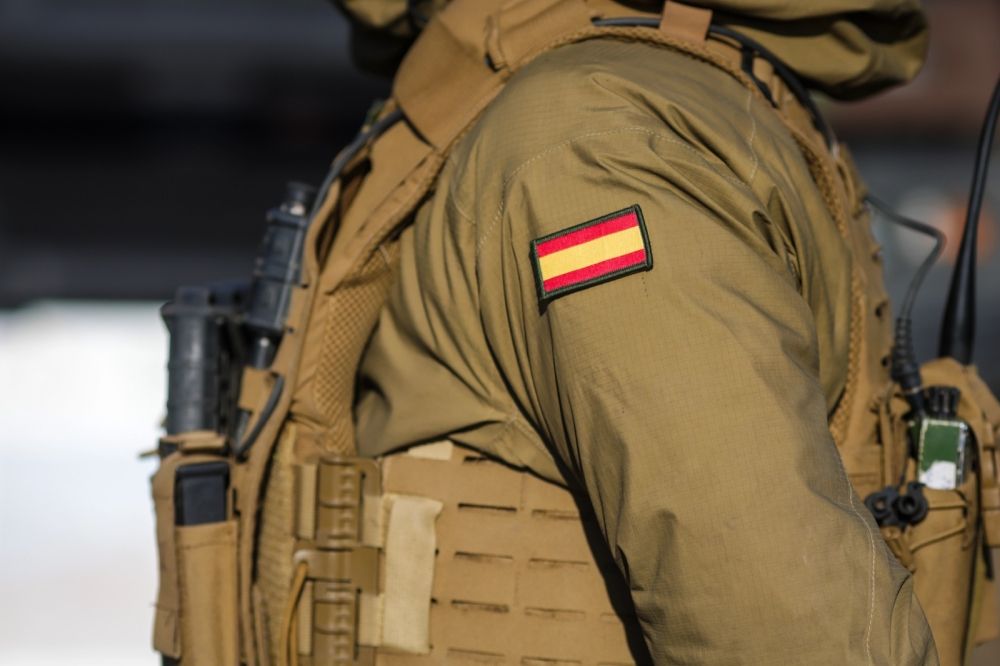 Spanien &auml;r det land som bidrar med flest soldater, med cirka 270 av totalt 600 milit&auml;rer under Nato-flagg.