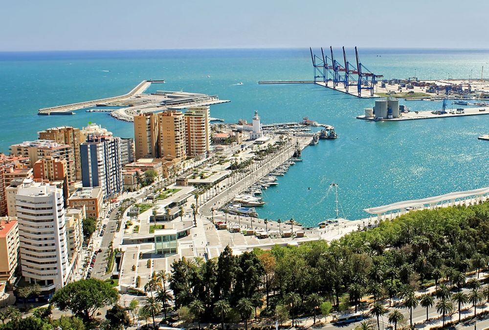 Efter en jungfruresa fr&aring;n Kanarie&ouml;arna till M&aacute;laga i april, st&auml;lldes avg&aring;ngen med Alma Cruceros den 11 maj in utan f&ouml;rklaring.