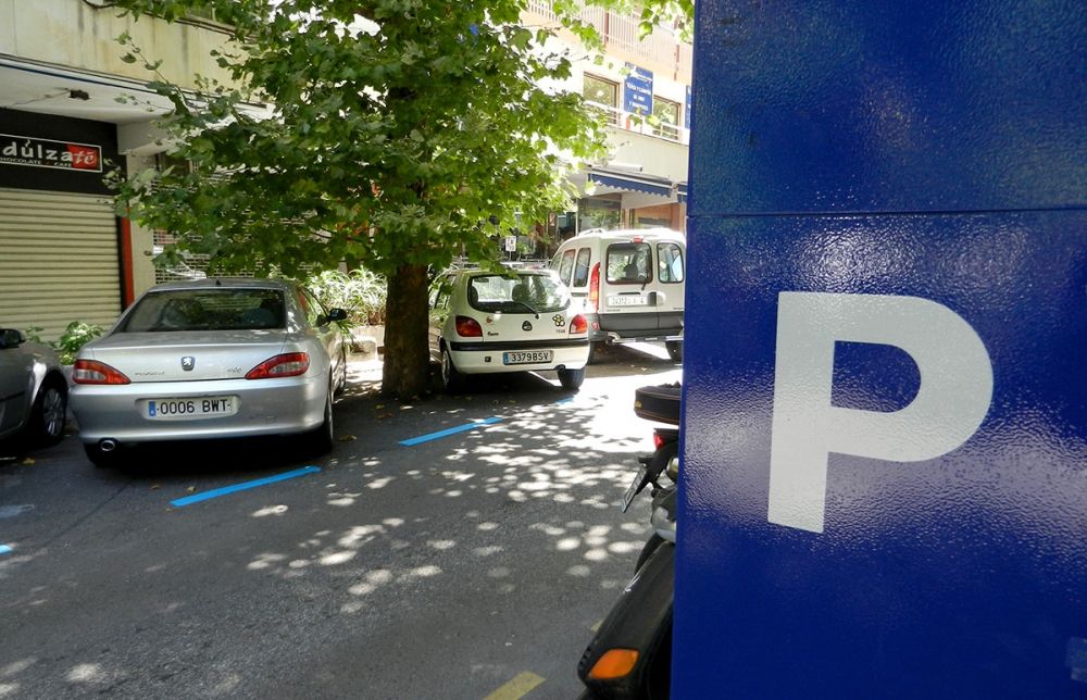 Inf&ouml;randet av bl&aring;zoner v&auml;ckte stora fr&aring;getecken p&aring; sin tid, men snart ut&ouml;kas f&auml;rgskalan f&ouml;r parkering i centrala Marbella.