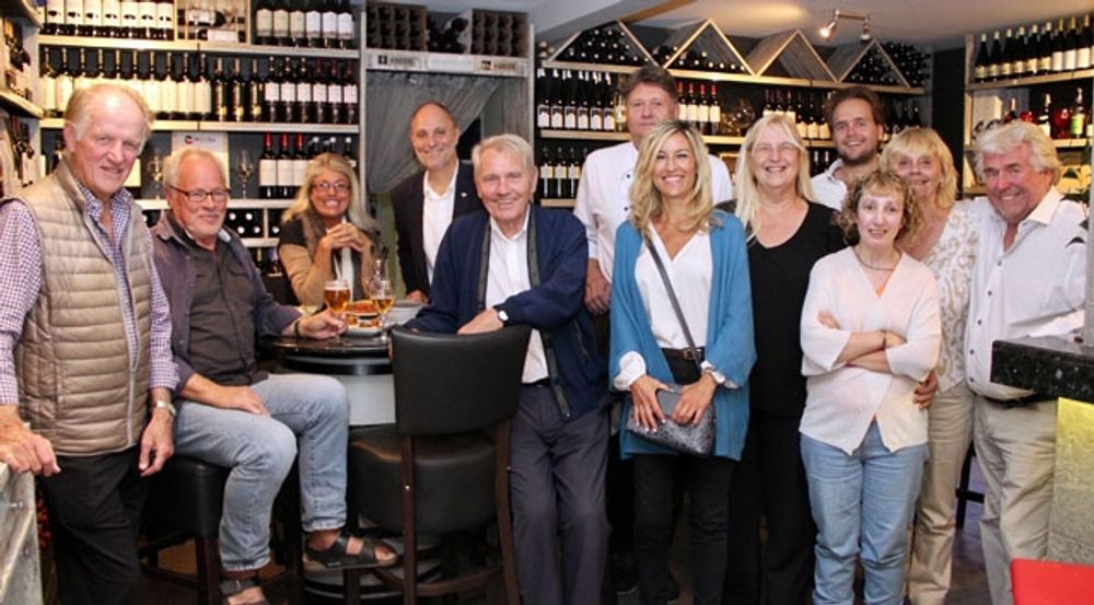 Spanska och svenska entrepren&ouml;rer kn&ouml;t nya kontakter vid Handelskammarens After Work, p&aring; restaurang La Campana.